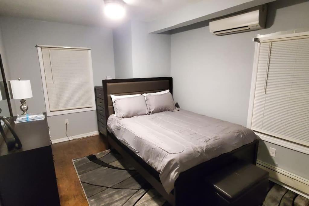 Quiet 3 Bedroom Apartment In Private Home Nova York Exterior foto